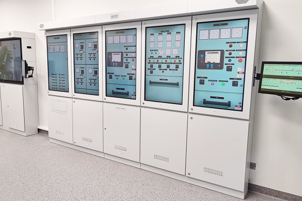 Unitest Marine Simulators Gdansk Maritime Technical Collage Engine Room Simulator